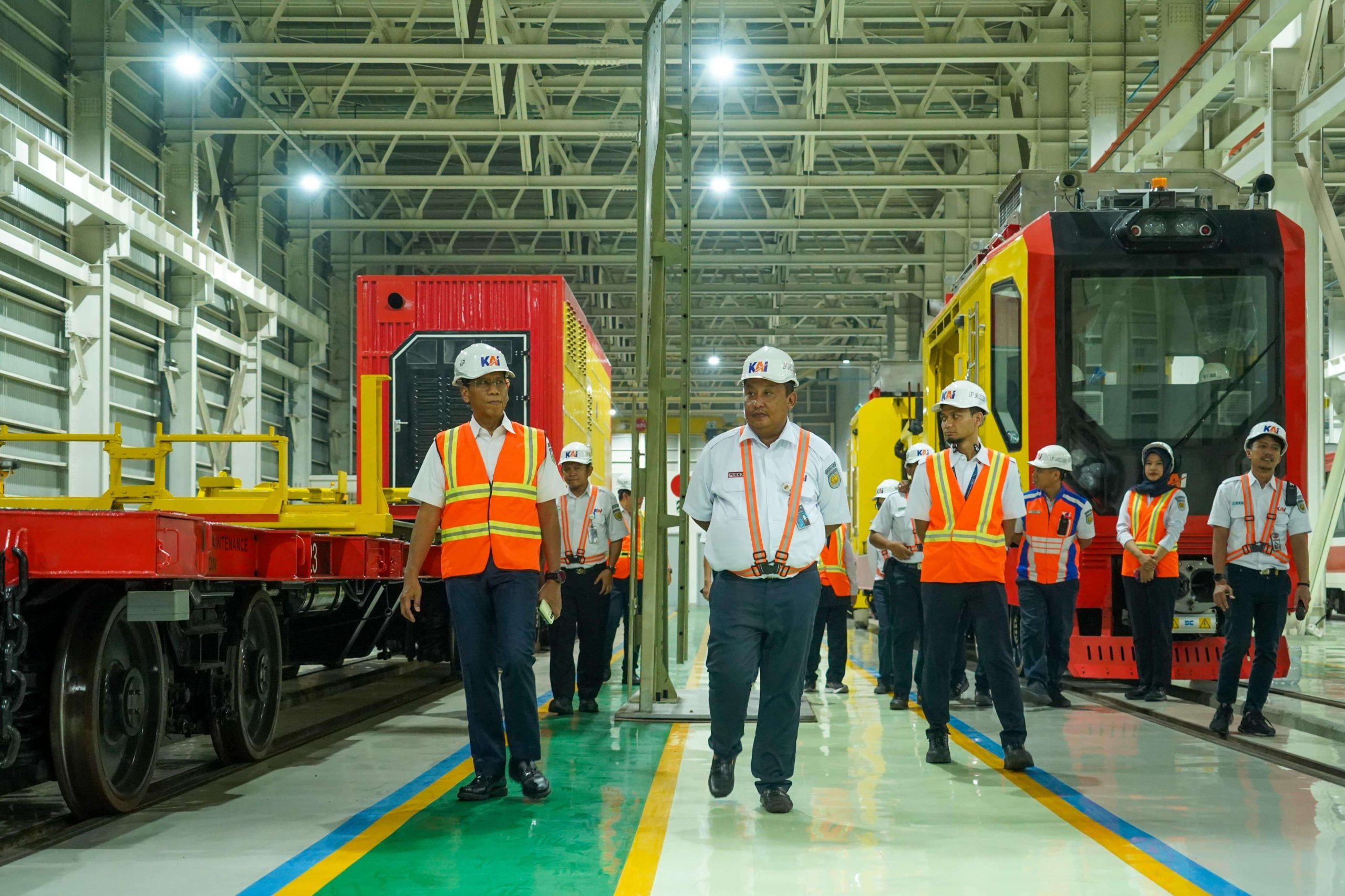 Dirut KAI LRT Jabodebek Menjelang Lebaran 2025