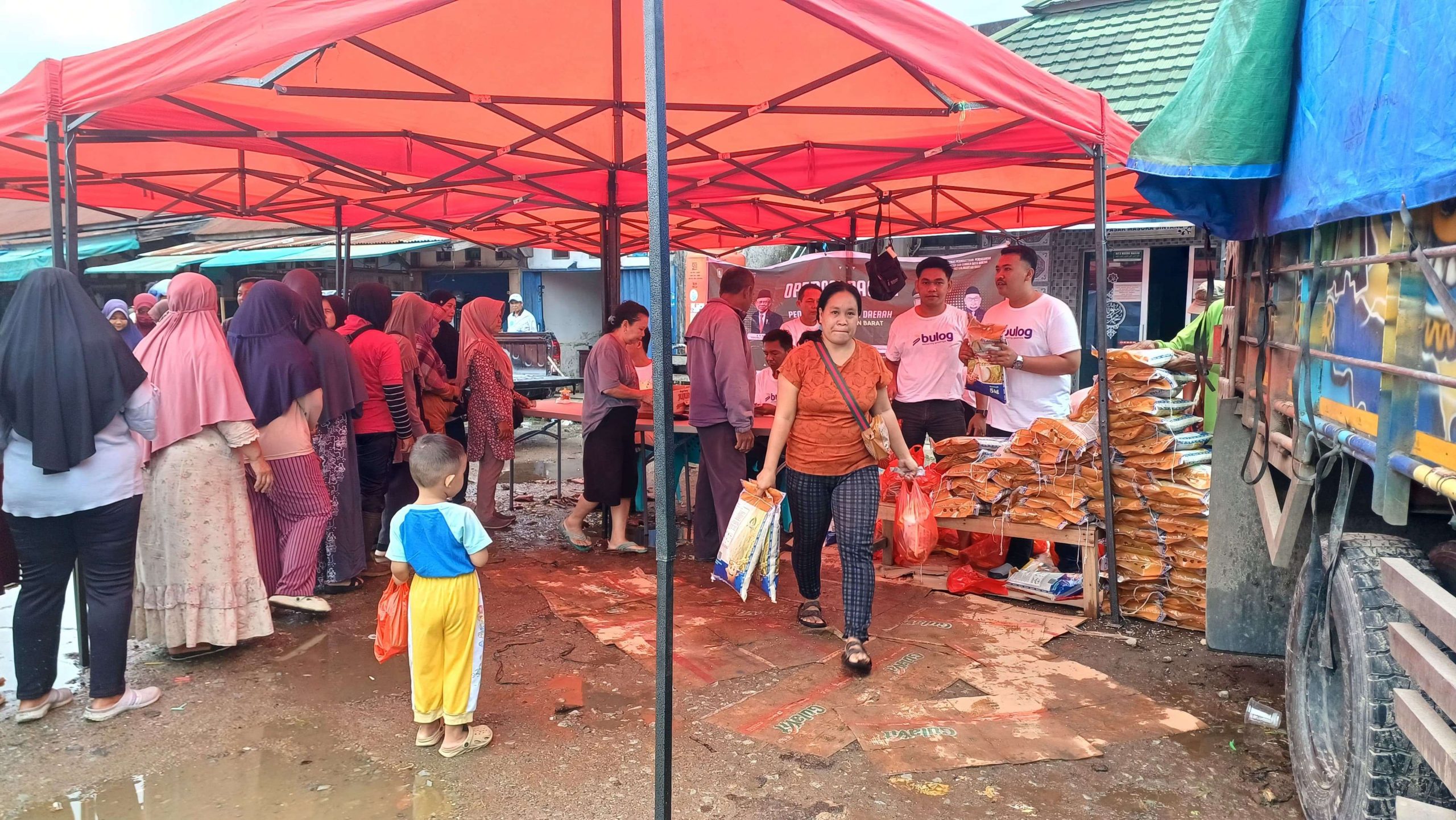 Seribu Paket Sembako Ludes Saat OP Ramadan Sintang