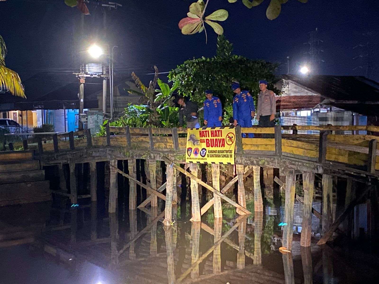 Munculnya Spanduk