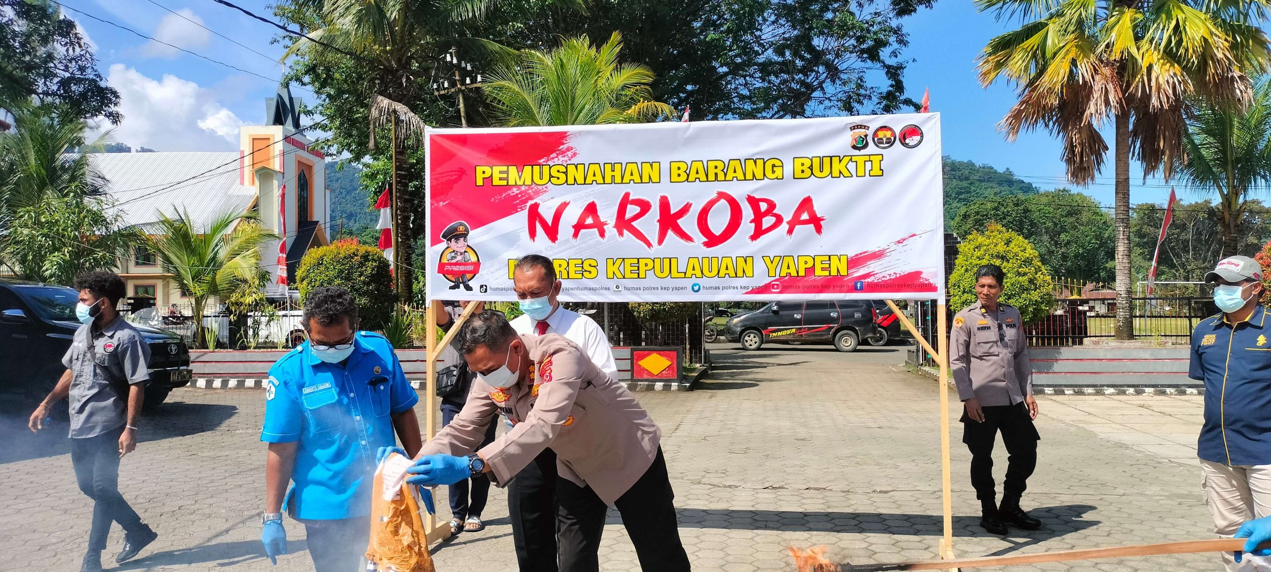 Polres Yapen Laksanakan Pemusnahan Barang Bukti Ganja
