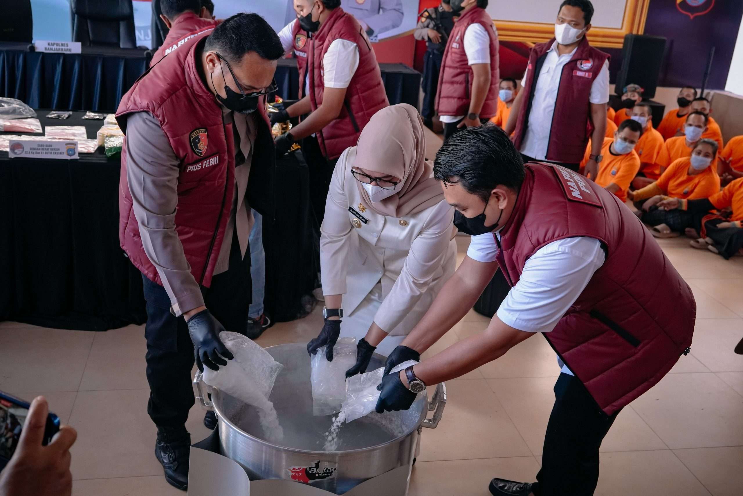 Pemkot dan Polres Banjarbaru Musnahkan Puluhan Narkotika